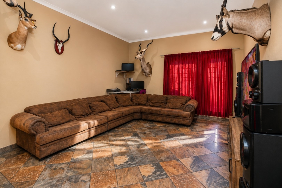 5 Bedroom Property for Sale in Brits North West